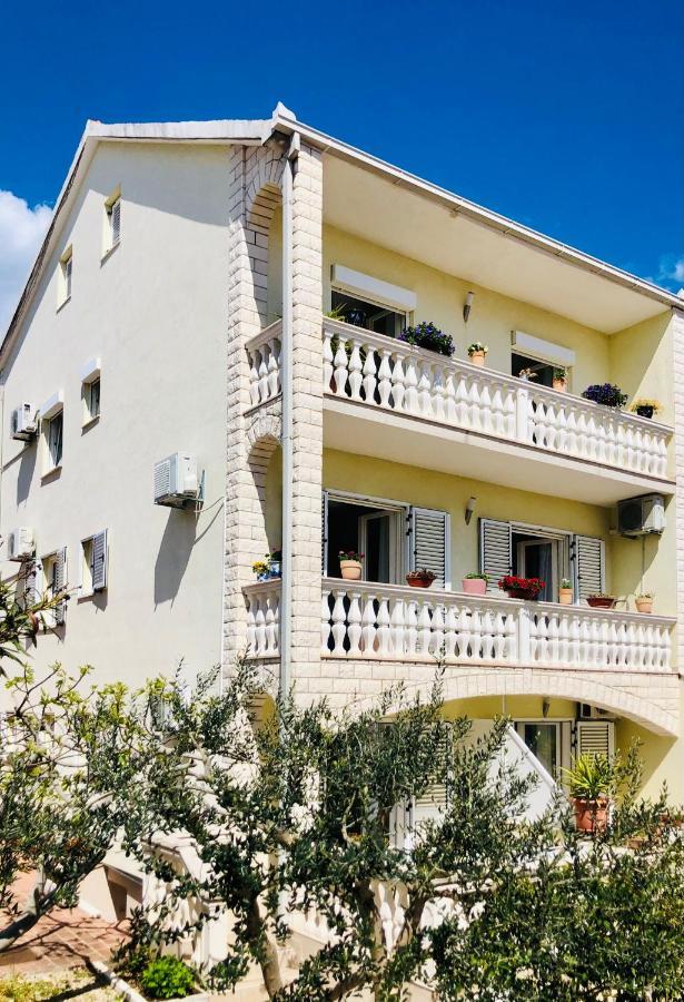 Villa Domora Apartments Trogir Zewnętrze zdjęcie